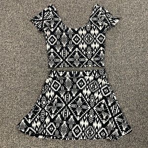 Victoria’s Secret two piece skirt and crop top outfit black and offwhite pattern